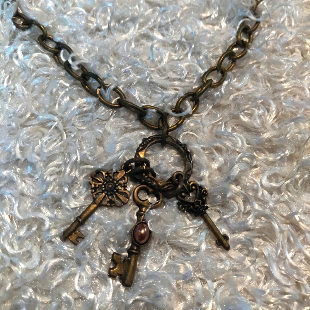 Robert Rose Antique Style Gold Key Charm Necklace Bronze Finish Lobster Clasp